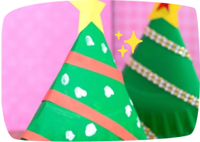 arvore-de-natal-feita-de-pratos-de-papel-dobrados